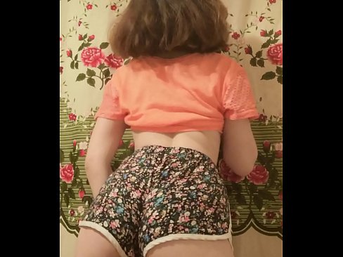 ❤️ Sexy junges Babe zieht ihre Shorts vor der Kamera aus ❤❌ Fucking video bei uns de.hentaibar.ru ❌️