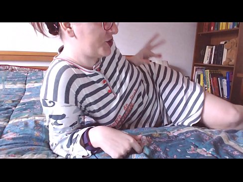 ❤️ Nimm diesen großen schwarzen Schwanz in deinen Mund kleine Sklavin ❤❌ Fucking video bei uns de.hentaibar.ru ❌️
